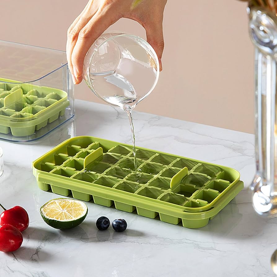 One button press ice mold